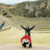 turistas-fotografia-andenes-circulares-moray-cusco