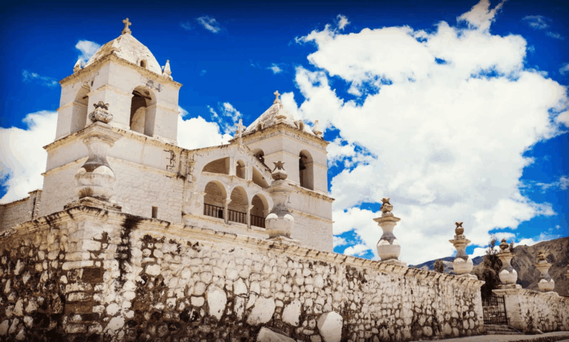 cabanaconde iglesia