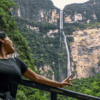 turista-mirador-catarata-gocta-peru