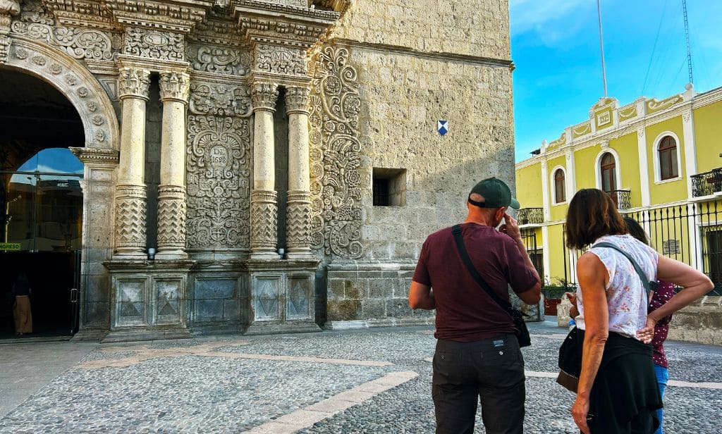 Bares e historia Arequipa