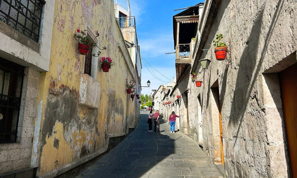 Bares e historia Arequipa