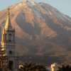 iglesia-yanahuara-torre-campanario-volcan-misti-arequipa